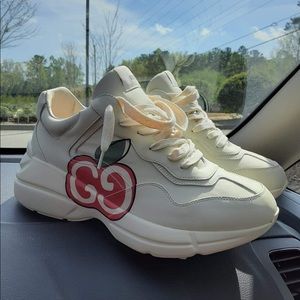 gucci apple shoes